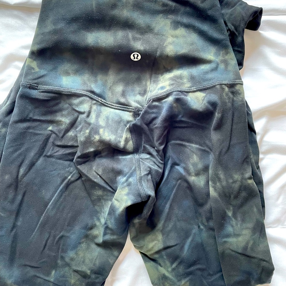 🖤💚Lulu diamond dye leggings